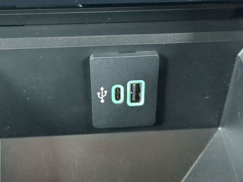 Used 2023 Ford F450 Lariat image 20