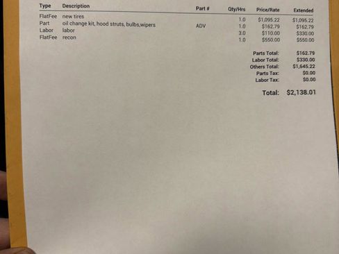 Used 2009 Chevrolet Corvette Coupe w/ Z51 Performance Package RWD image 23