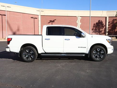 Used 2021 Nissan Titan Platinum Reserve w/ Off Road Protection Package image 35