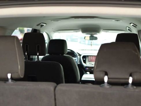 Used 2018 GMC Acadia SLE w/ LPO, Black Accent Package image 35