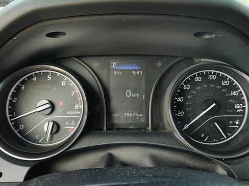 Used 2024 Toyota Camry SE FWD image 13