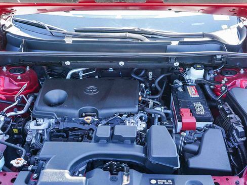 Used 2022 Toyota RAV4 XLE Premium image 29