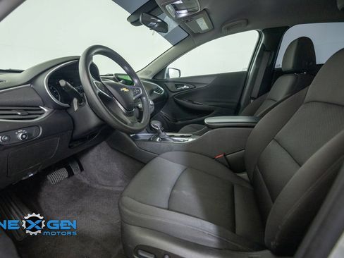 Used 2022 Chevrolet Malibu LT FWD image 10