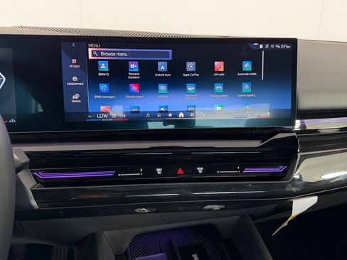 Used 2025 BMW 530i image 24