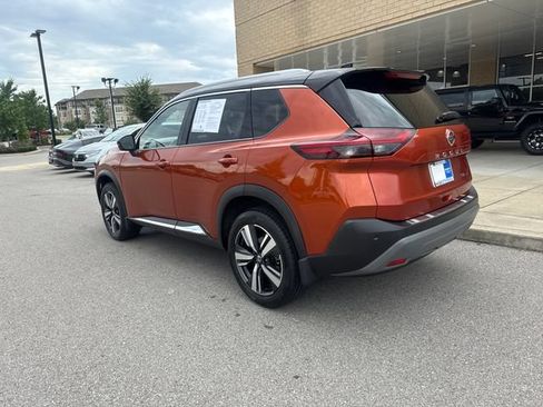 Used 2021 Nissan Rogue SL FWD image 2