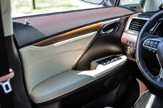 Used 2019 Lexus RX 350 AWD w/ Premium Package image 32
