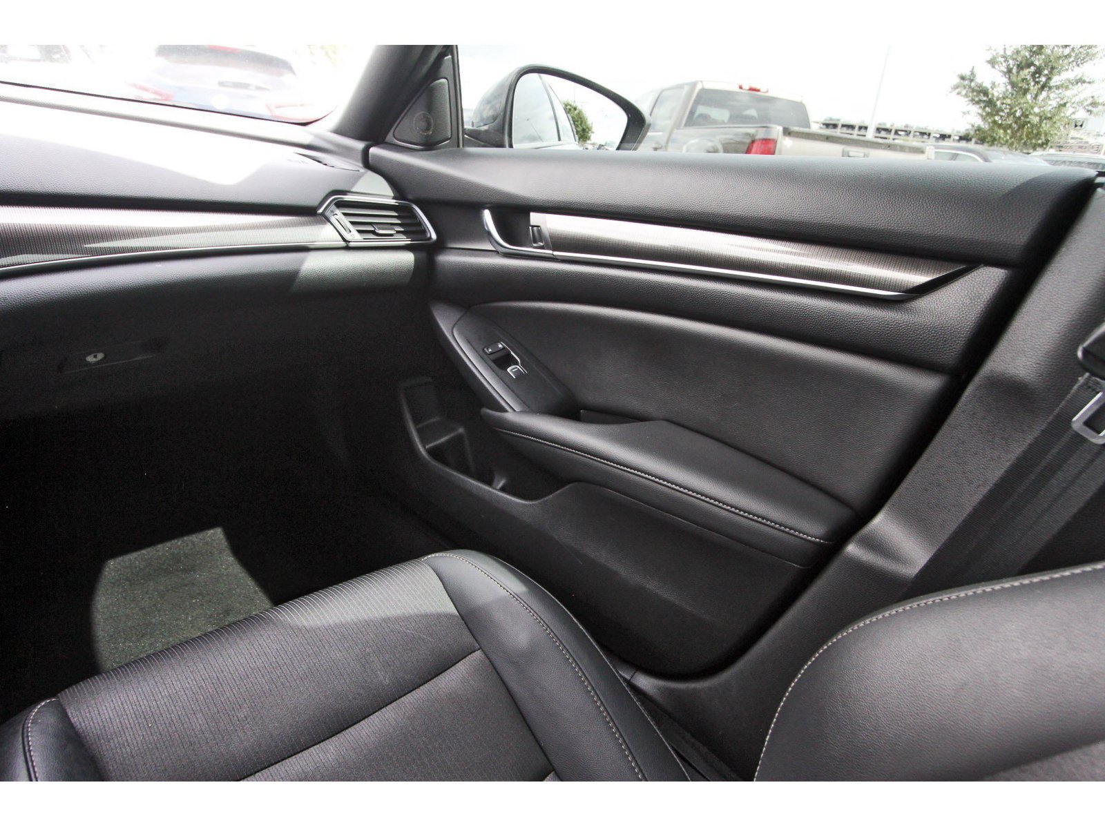 Used 2021 Honda Accord Sport image 14