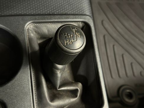 Used 2008 Toyota FJ Cruiser 4WD image 11