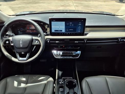 Certified 2024 Lincoln Corsair FWD image 5