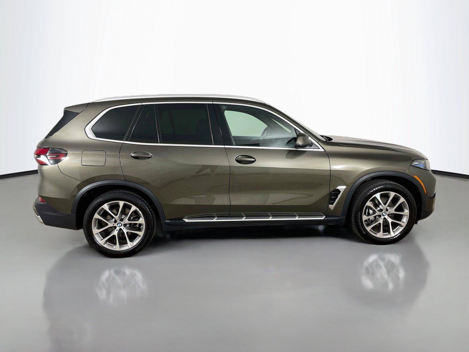 Used 2026 BMW X5 xDrive40i AWD/4WD image 18