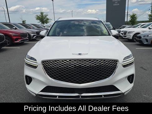 Used 2025 Genesis GV70 2.5T AWD/4WD image 8