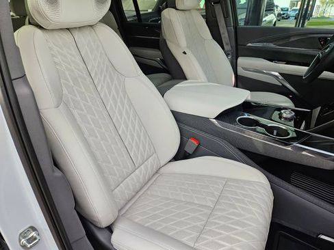 New 2026 Cadillac Escalade IQ Sport 1 w/ LPO, Floor Liner Package image 27