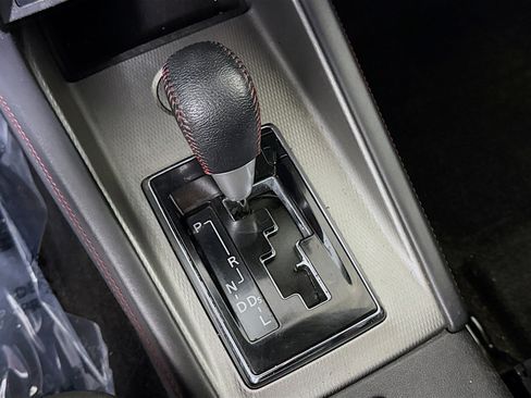 Used 2021 Mitsubishi Outlander Sport LE FWD image 20