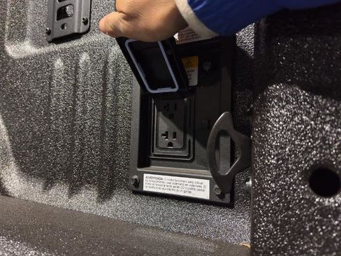 New 2026 Ford F250 Platinum image 26