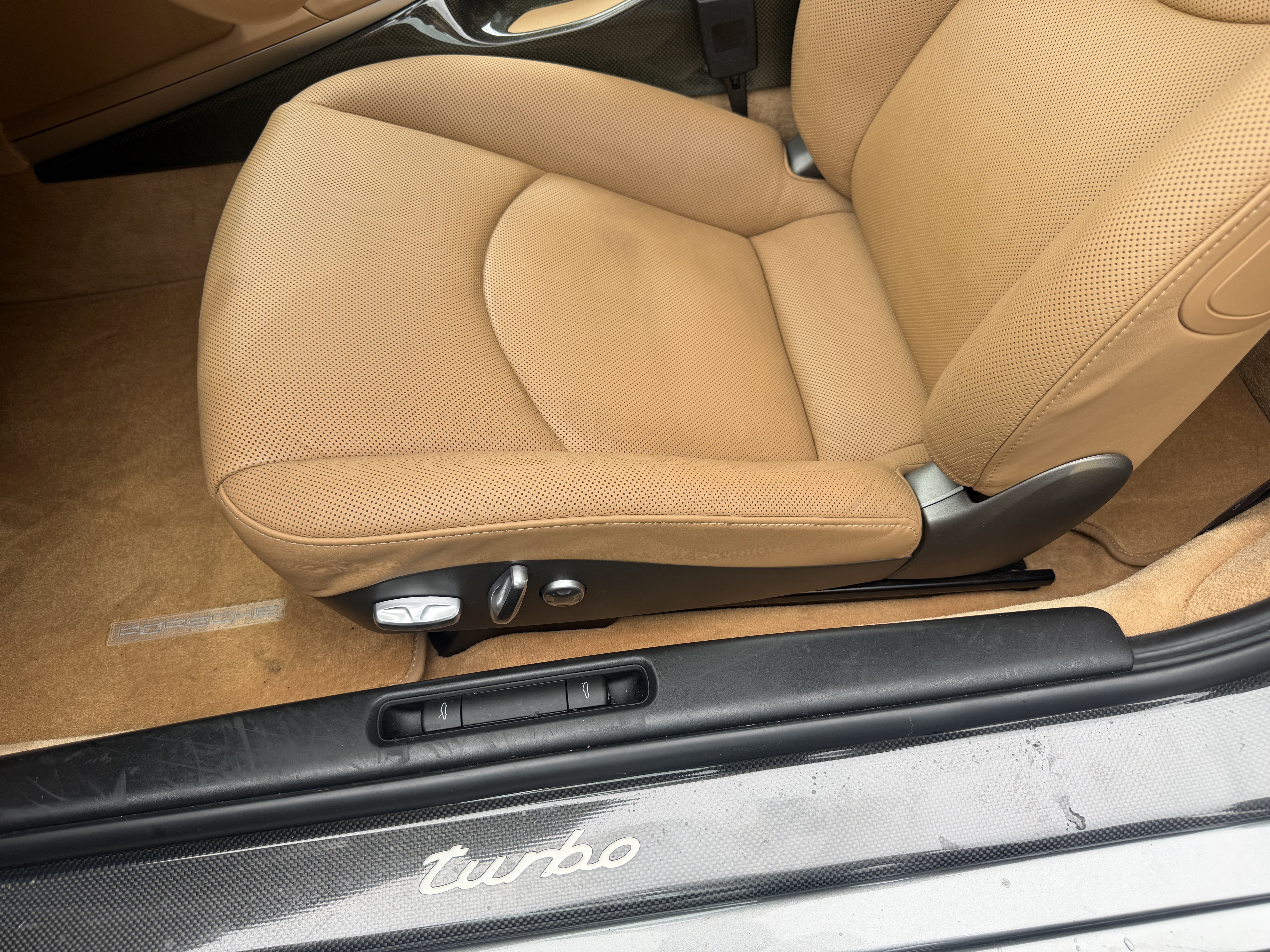 Used 2009 Porsche 911 Turbo AWD/4WD image 14