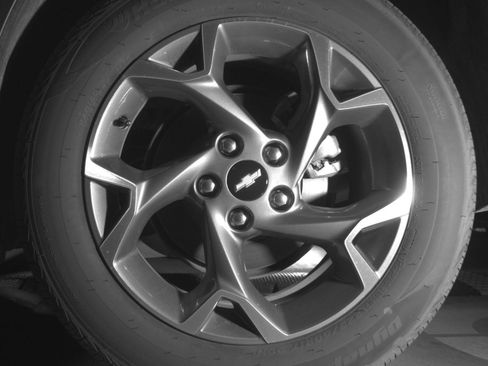 Used 2025 Chevrolet Trax LT FWD image 16