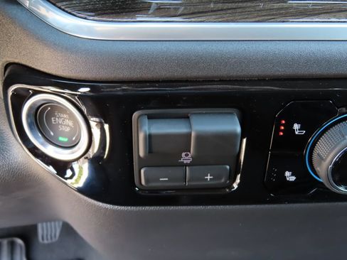New 2026 Chevrolet Silverado 1500 LT w/ All Star Edition Plus AWD/4WD image 10