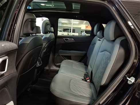 Used 2023 Kia Sportage X-Line w/ X-Line Premium Package image 9