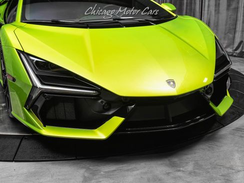 Used 2025 Lamborghini Revuelto AWD/4WD image 46