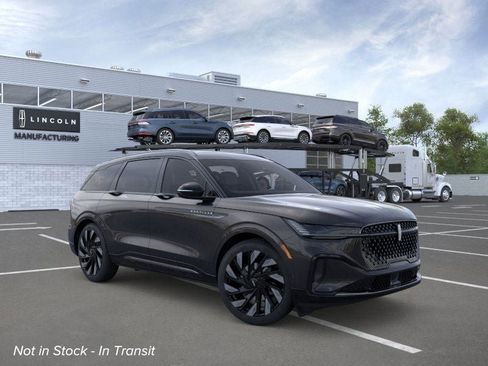 New 2026 Lincoln Nautilus Reserve w/ Jet Appearance Package image 7