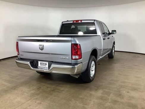 Used 2024 RAM 1500 Classic SLT AWD/4WD image 5