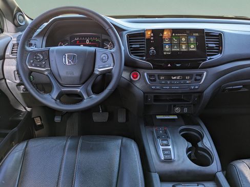 Used 2023 Honda Passport TrailSport image 12