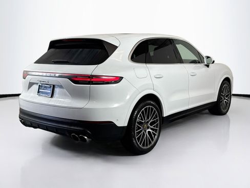 Used 2022 Porsche Cayenne S image 9