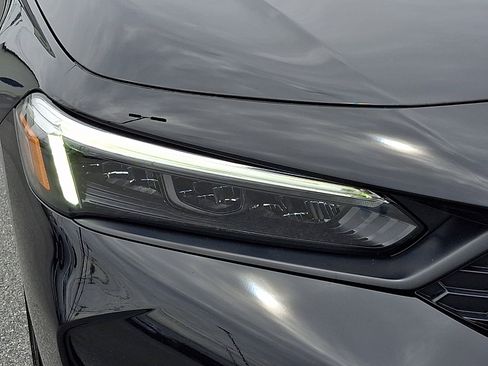 Certified 2025 Honda Civic Sport image 9