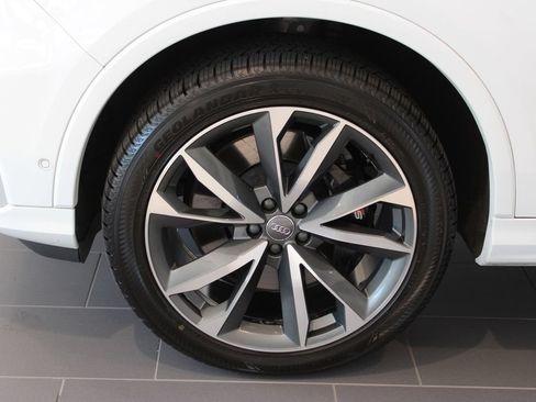 Used 2021 Audi SQ7 Premium Plus w/ Driver Assistance Package AWD/4WD image 30