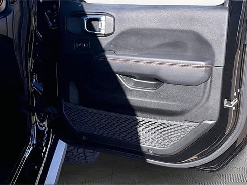 Used 2022 Jeep Gladiator Mojave w/ LED Lighting Group image 19