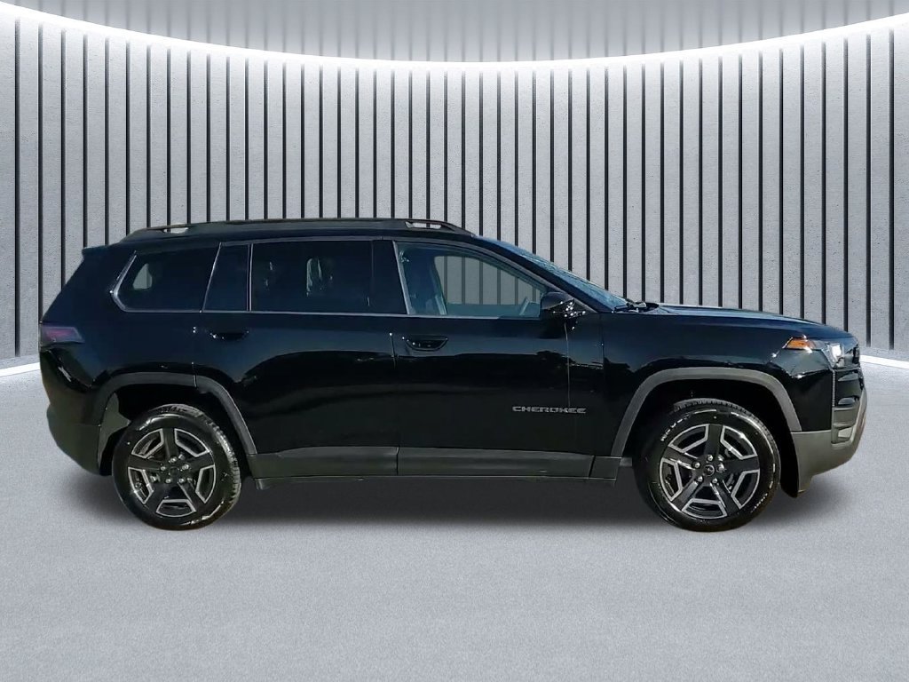 New 2026 Jeep Cherokee Laredo AWD/4WD image 4