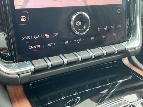 Used 2026 GMC Yukon XL Denali w/ Sun & Power Step Package AWD/4WD image 30