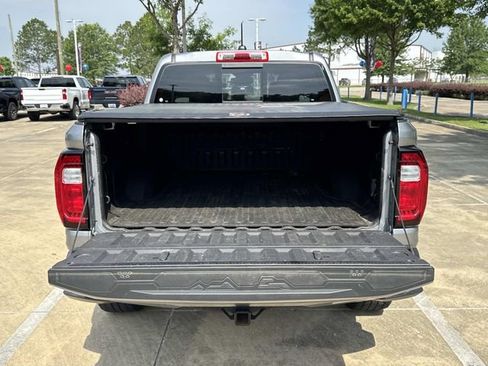 Used 2023 GMC Canyon Denali AWD/4WD image 11