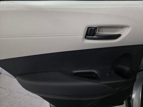 Used 2026 Toyota Corolla Cross L FWD image 11