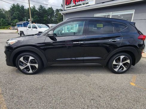 Used 2016 Hyundai Tucson Limited w/ Option Group 03 AWD/4WD image 8