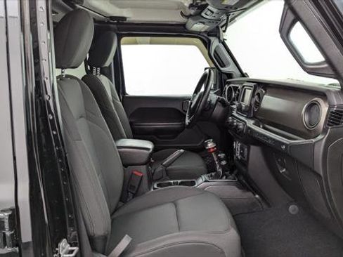 Used 2018 Jeep Wrangler Unlimited Sport S image 22