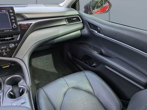 Used 2023 Toyota Camry XSE FWD image 16