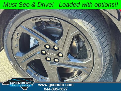 Used 2024 Chevrolet Equinox EV RS FWD image 36