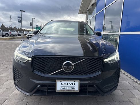 New 2026 Volvo XC60 B5 Ultra w/ Protection Package Premier image 2
