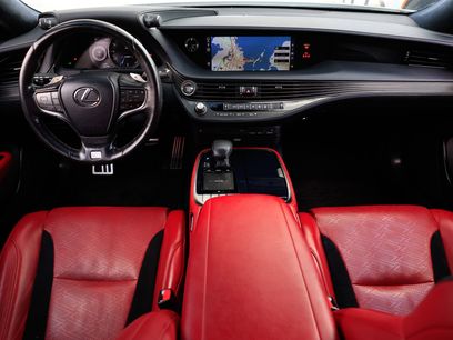 Used 2018 Lexus LS 500 F Sport w/ Accessory Package (Z2)