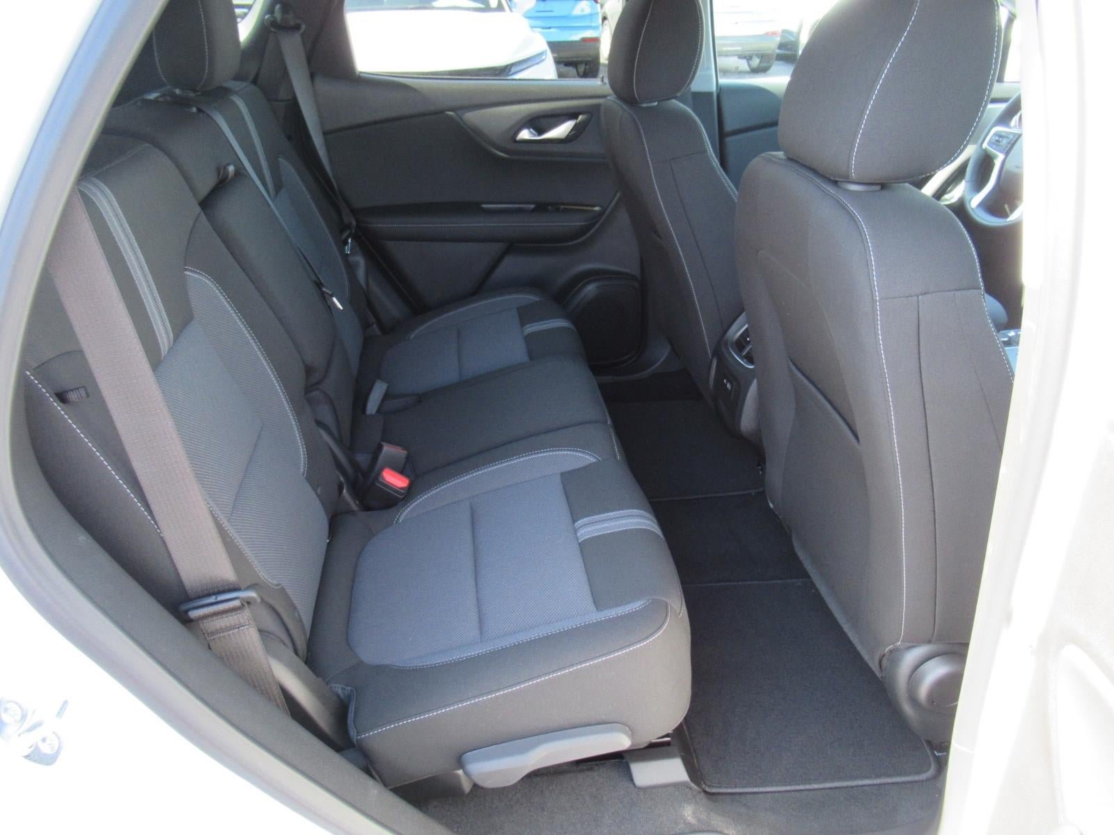 New 2026 Chevrolet Blazer LT w/ Convenience Package FWD image 29