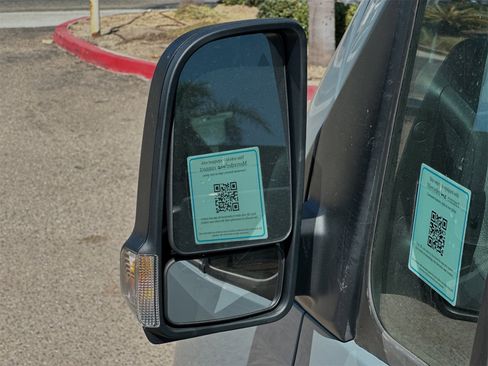 Used 2024 Mercedes-Benz Sprinter 2500 image 9