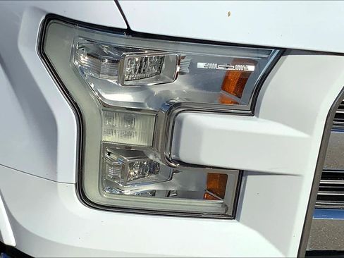 Used 2017 Ford F150 Lariat w/ Equipment Group 502A Luxury image 27