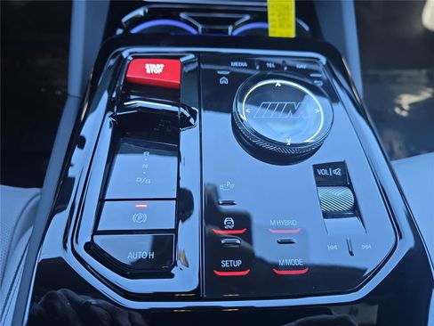 Used 2026 BMW M5 Touring image 19