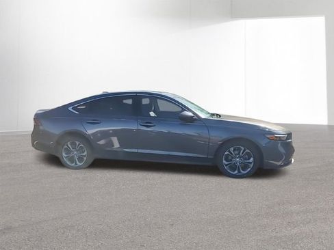 Used 2024 Honda Accord EX image 10
