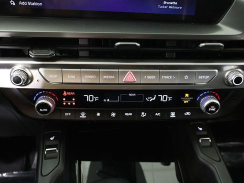 Used 2025 Kia Telluride S AWD/4WD image 53