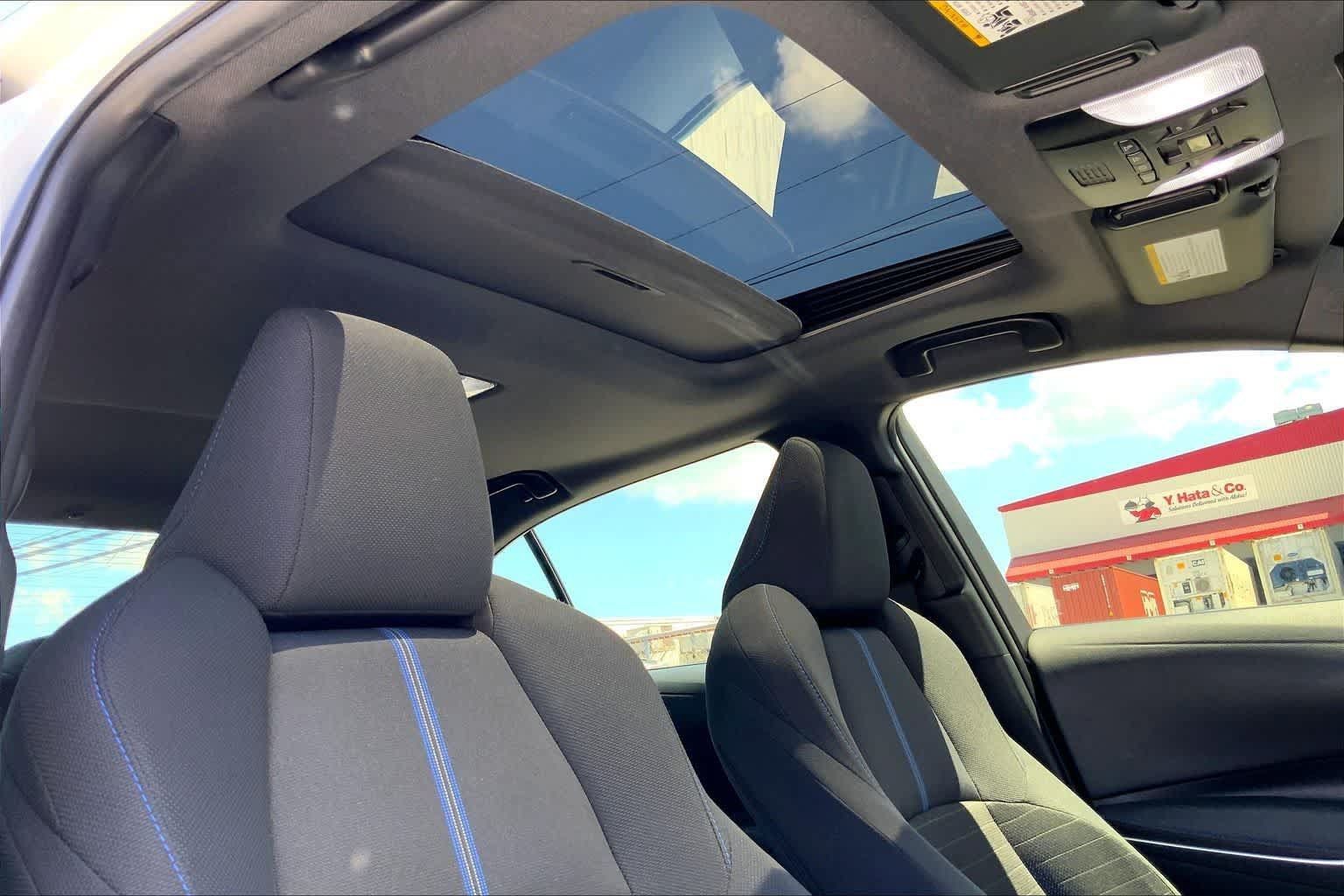 Used 2022 Toyota Corolla SE FWD image 30