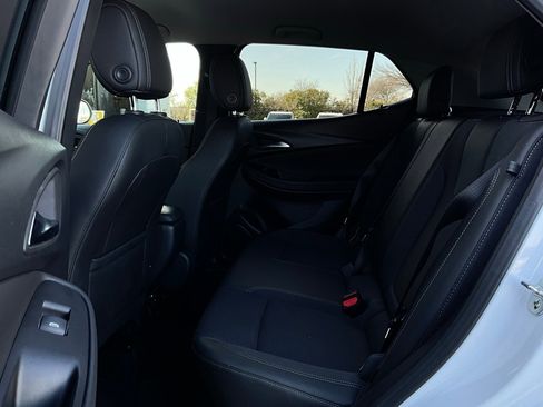 Used 2025 Buick Encore GX Preferred image 11