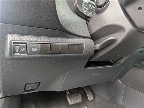 Used 2022 Toyota Corolla LE image 17