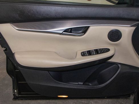 Used 2022 INFINITI QX50 Luxe image 10